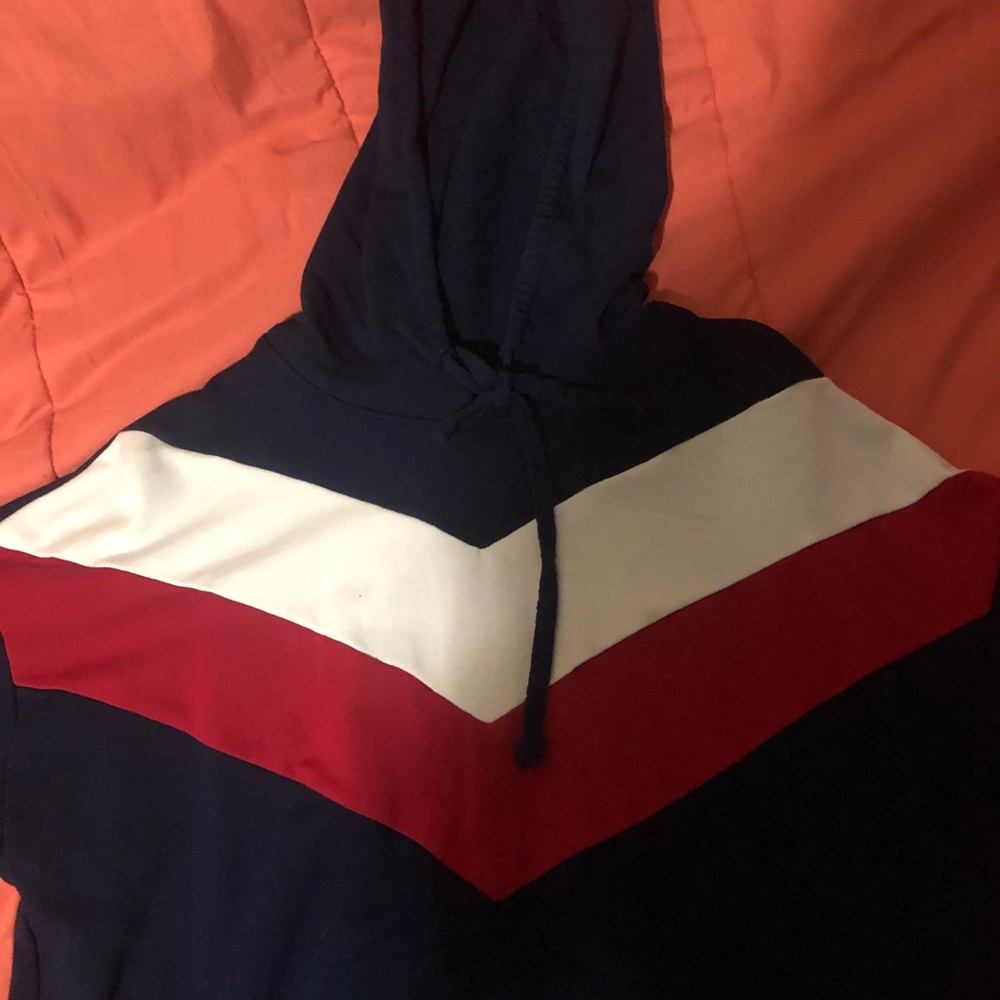 Sweater !! - Picture 2 of 4